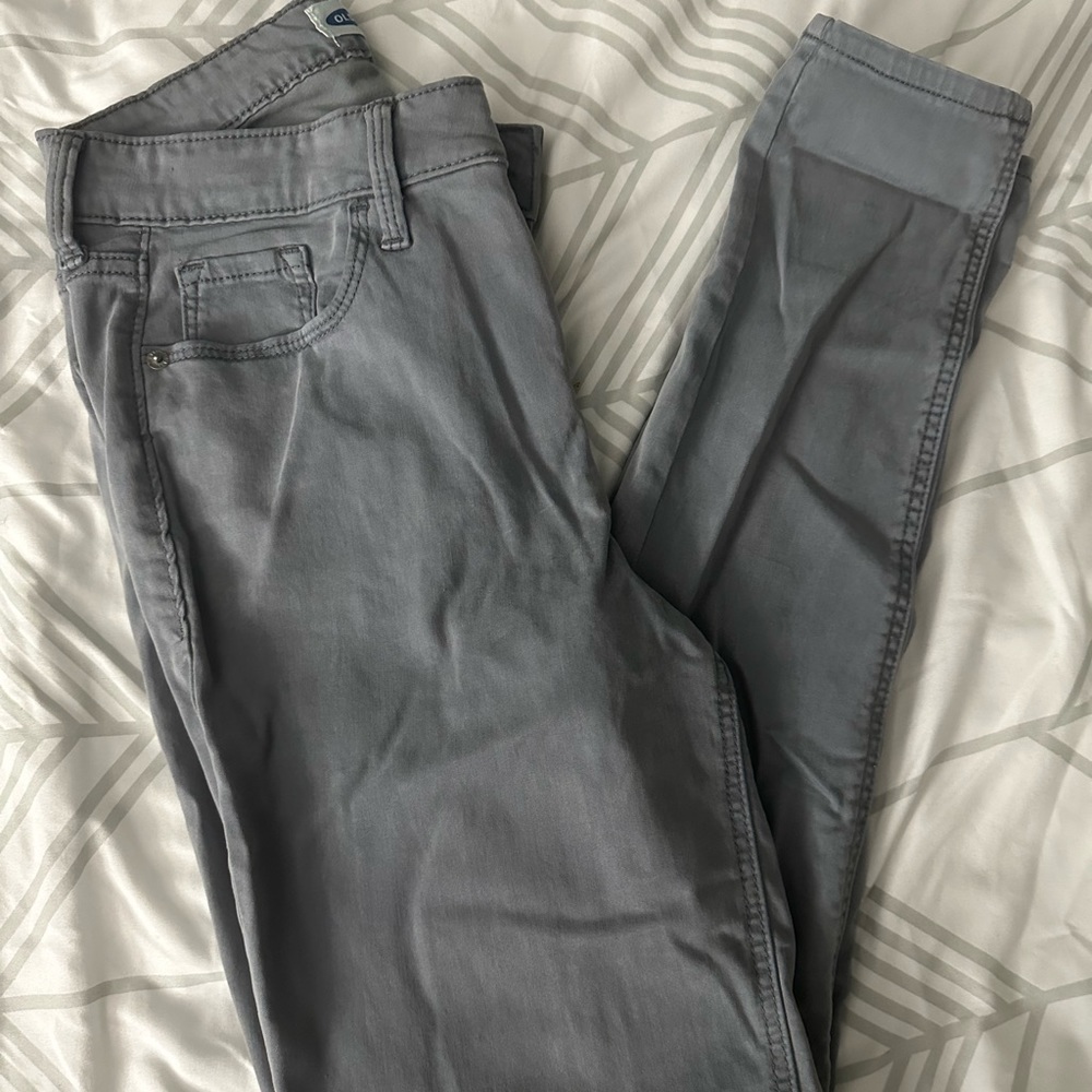 Grey Old Navy Rockstar Jeans
